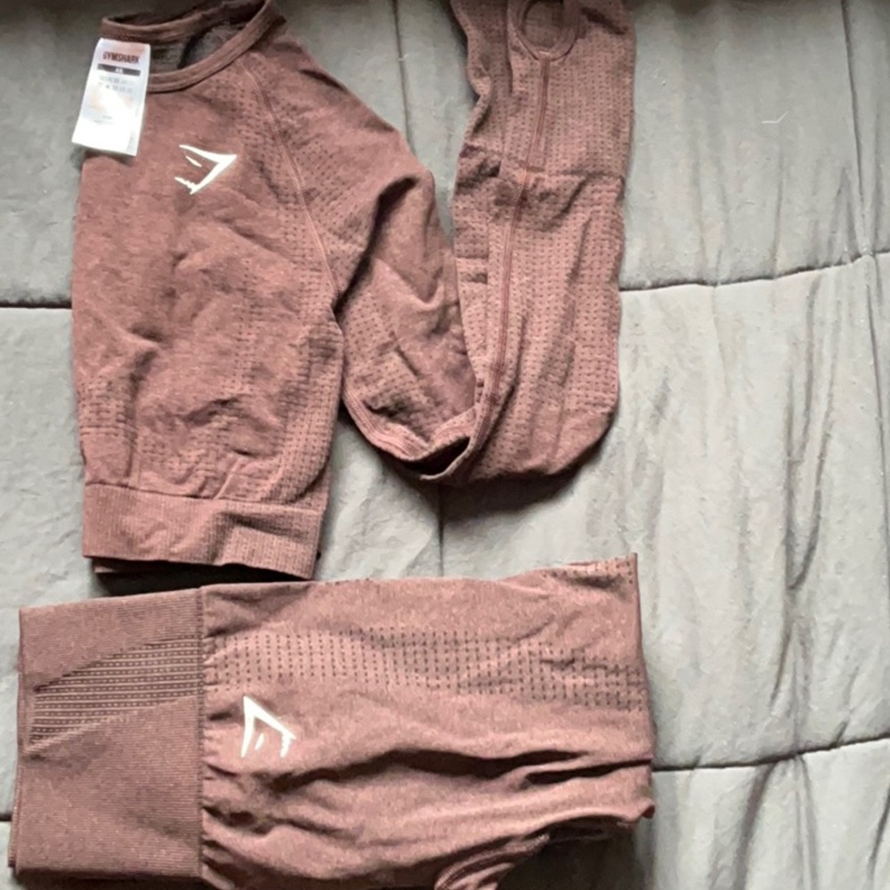Brown gymshark set